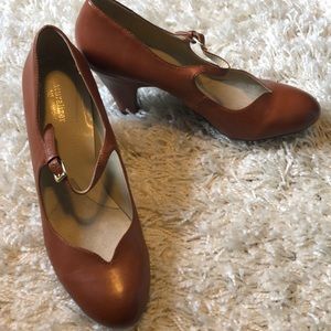Brown Naturallzer pumps, like new
